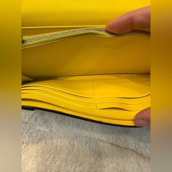 EUC Céline Long Flap Pebble Calfskin Leather Wallet in Grey/Yellow - Picture 5 of 15